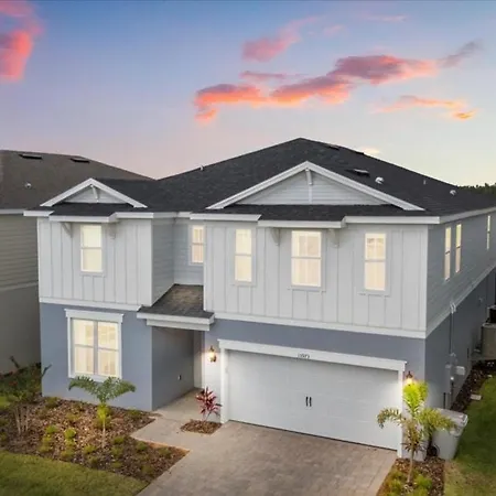 10 Bedrooms - 8 Bathrooms - Windsor Cay 15973Cc
